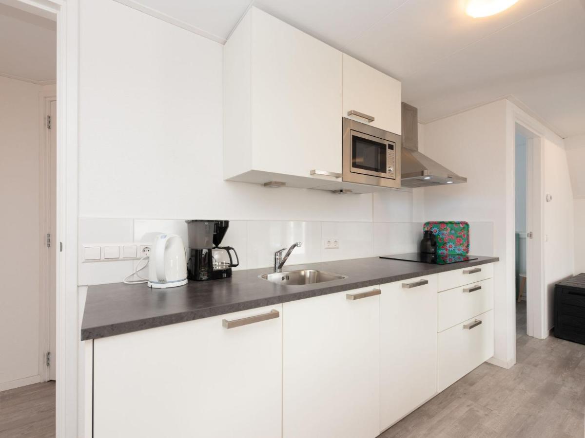 Quaint Apartment In Schoorl Near Tennis Court Exterior photo