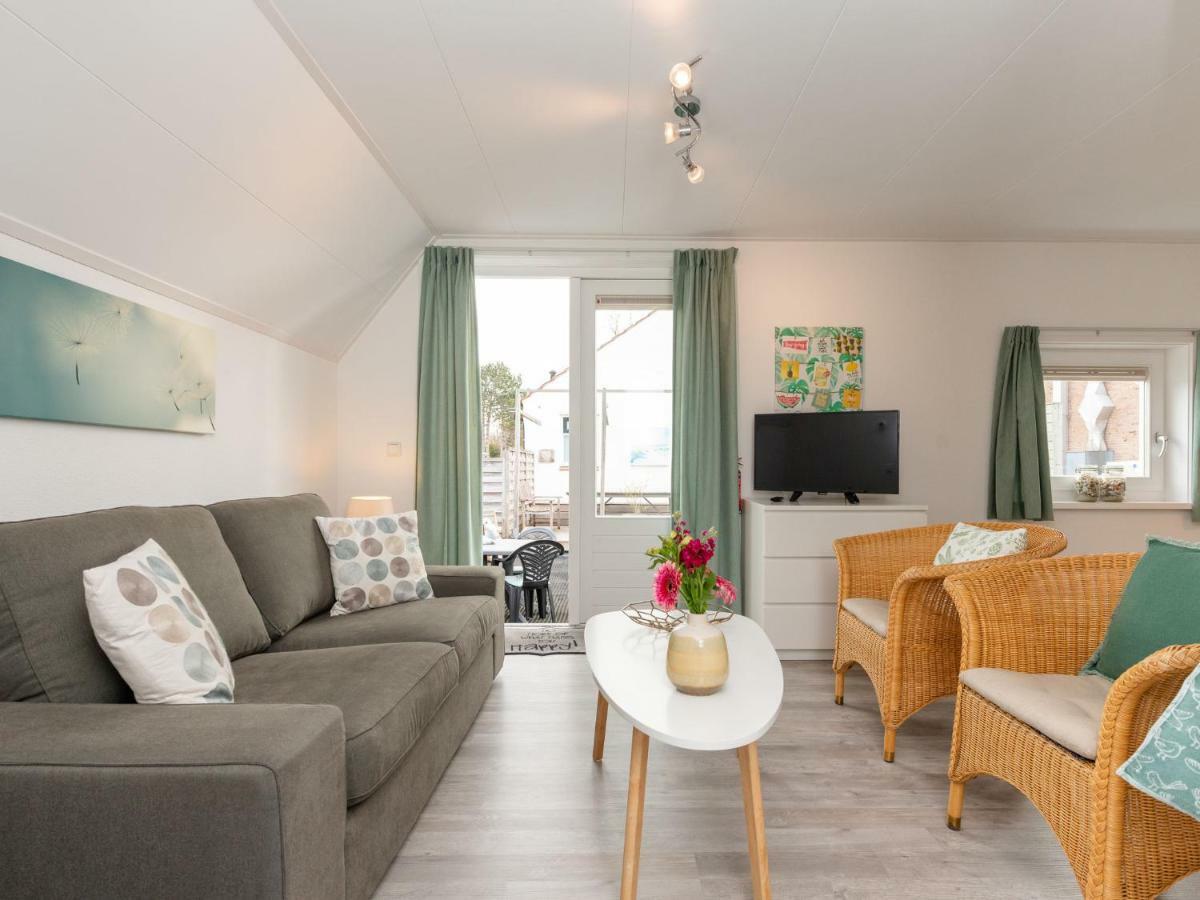 Quaint Apartment In Schoorl Near Tennis Court Exterior photo