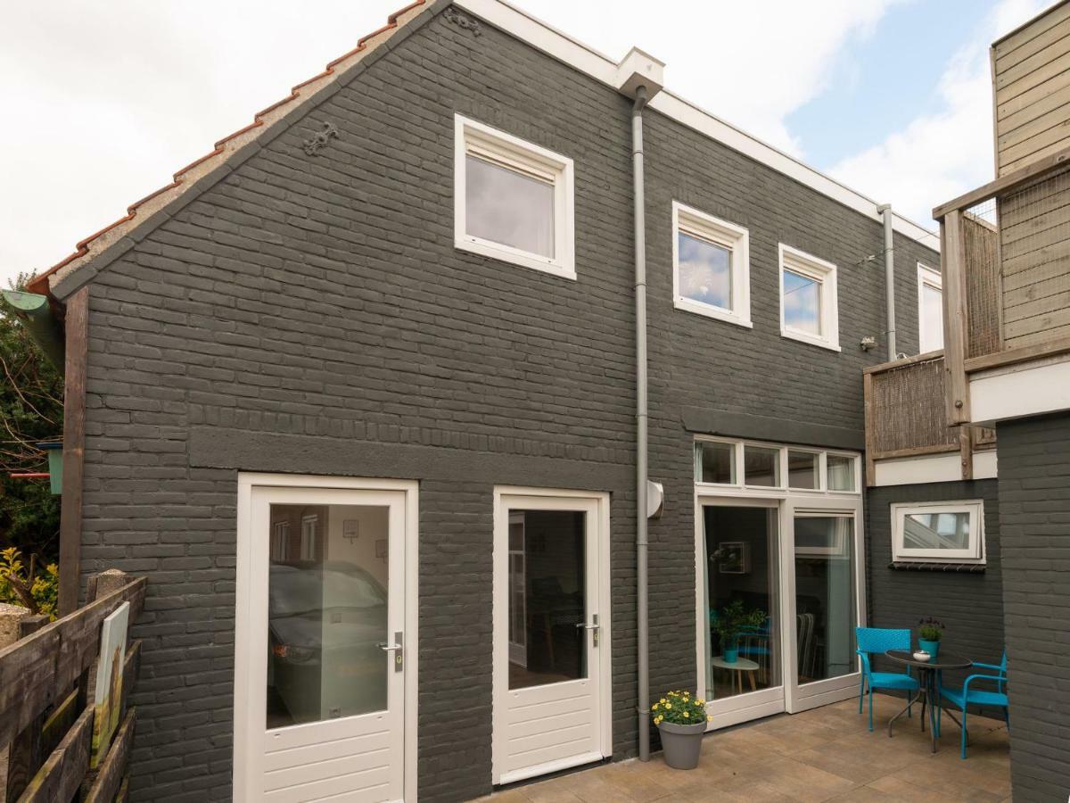 Quaint Apartment In Schoorl Near Tennis Court Exterior photo